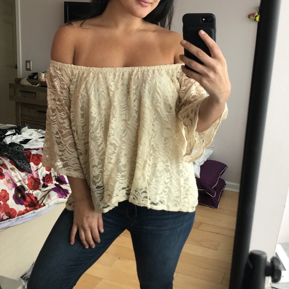 Sady & Lu Off the shoulder cream lace top - Picture 3 of 6